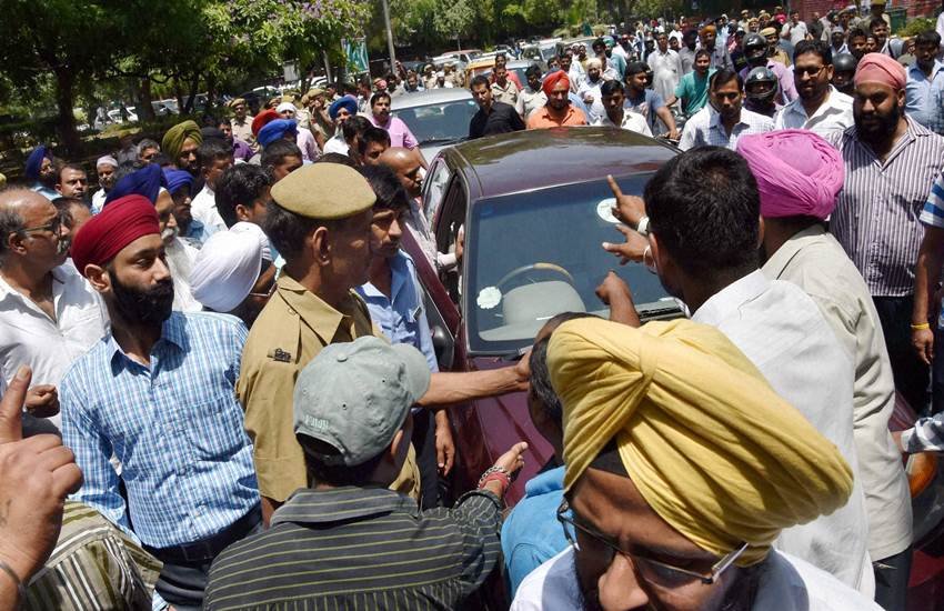 Delhi, Diesel taxi, Diesel taxi drivers, Diesel taxi Protest, Supreme Court