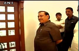 Eknath Khadse,Dawood Ibrahim,Manish Bhangale,Aam Aadmi Party,ethical hacker,Preeti Sharma Menon,Devendra Fadnavis,national security,Mehjabeen Shaikh