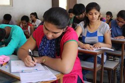 MBBS, BDS की प्रवेश परीक्षा आज से, सुप्रीम कोर्ट ने तत्काल सुनवाई से किया इनकार