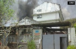 Chemical Factory,Boiler,Acharya Chemical factory,Dombiwali,Fire,Accident,Injured,Devendra Fadnavis