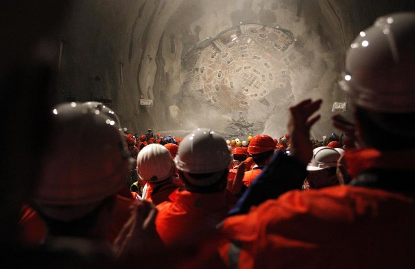 Gotthard Base Tunnel, Gotthard Tunnel, Gotthard Tunnel Traffic News, News Gotthard Base Tunnel, Gotthard Base Tunnel news, Gotthard Tunnel news, Gotthard Base Tunnel pics, Images Gotthard Base Tunnel, Gotthard News, News Gotthard Tunnel, Gotthard Traffic Tunnel news