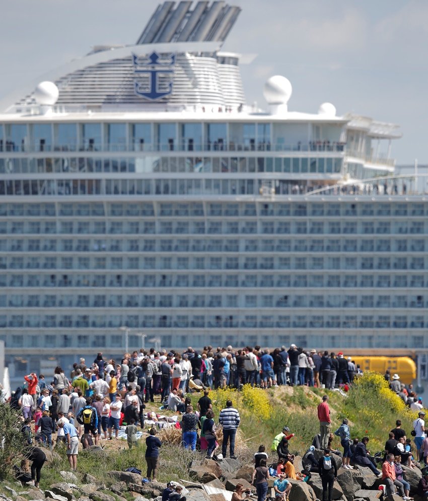 Harmony of the Seas, World largest cruise ship, Largest Ship, cruise ship, Harmony of the Seas Height, World's largest cruise, Saint-Nazaire shipyard, Maiden voyage, Effiel Tower, Effiel Tower Height, biggest cruise ship, biggest cruise ship pics, Harmony of the Seas pics, Harmony of the Seas photo, World largest cruise ship photo, World largest cruise ship pics