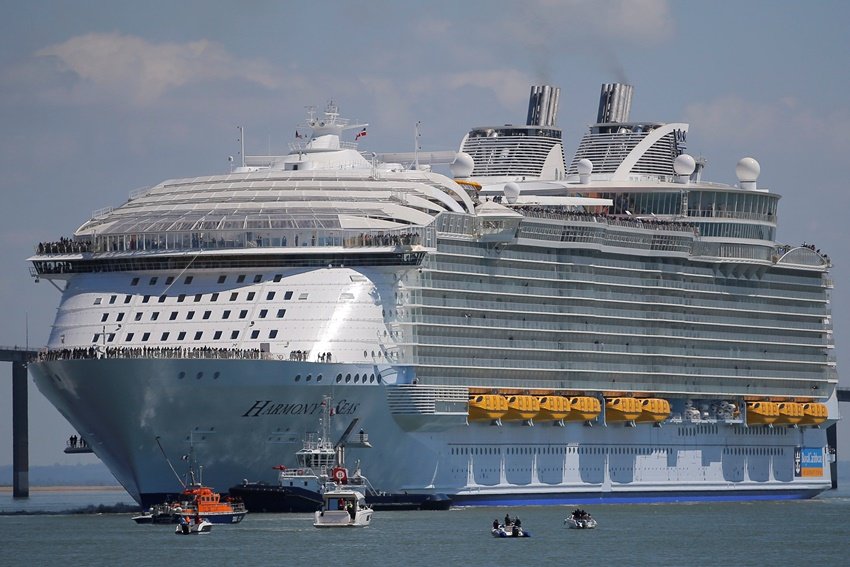 Harmony of the Seas, World largest cruise ship, Largest Ship, cruise ship, Harmony of the Seas Height, World's largest cruise, Saint-Nazaire shipyard, Maiden voyage, Effiel Tower, Effiel Tower Height, biggest cruise ship, biggest cruise ship pics, Harmony of the Seas pics, Harmony of the Seas photo, World largest cruise ship photo, World largest cruise ship pics