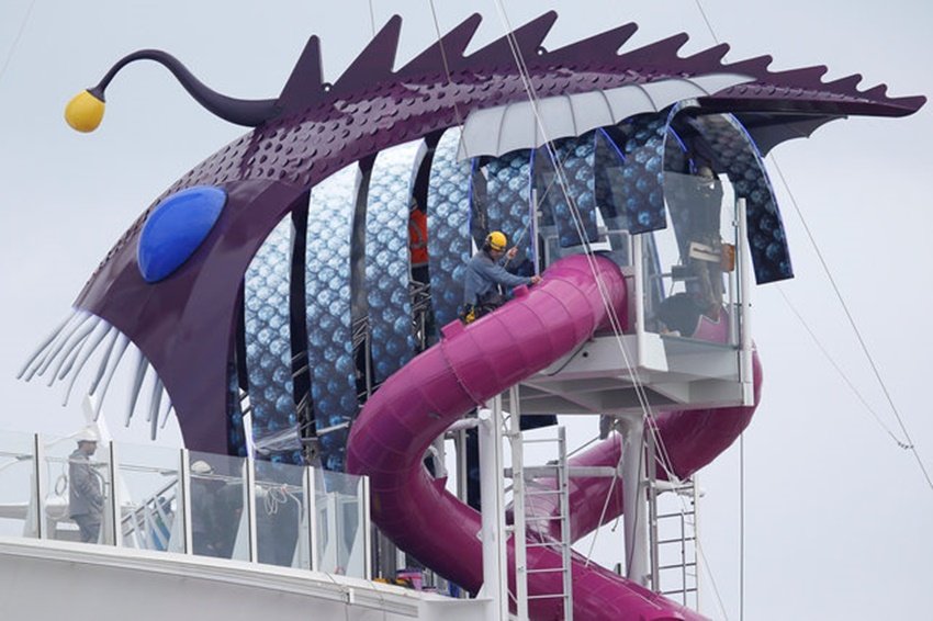 Harmony of the Seas, World largest cruise ship, Largest Ship, cruise ship, Harmony of the Seas Height, World's largest cruise, Saint-Nazaire shipyard, Maiden voyage, Effiel Tower, Effiel Tower Height, biggest cruise ship, biggest cruise ship pics, Harmony of the Seas pics, Harmony of the Seas photo, World largest cruise ship photo, World largest cruise ship pics