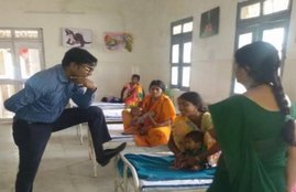 Jagdish Sonkar, chattisgarh news, IAS officer photo viral, Viral picture, IAS officers, bureaucrats, SDM pic viral, chhattisgarh IAS officer, IAS jagdish sonkar