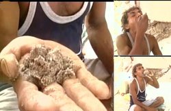 Video: 17 सालों से किसान हर रोज खा रहा है आधा किलो कीचड़, दावा किया- नहीं हुई कोई बीमारी