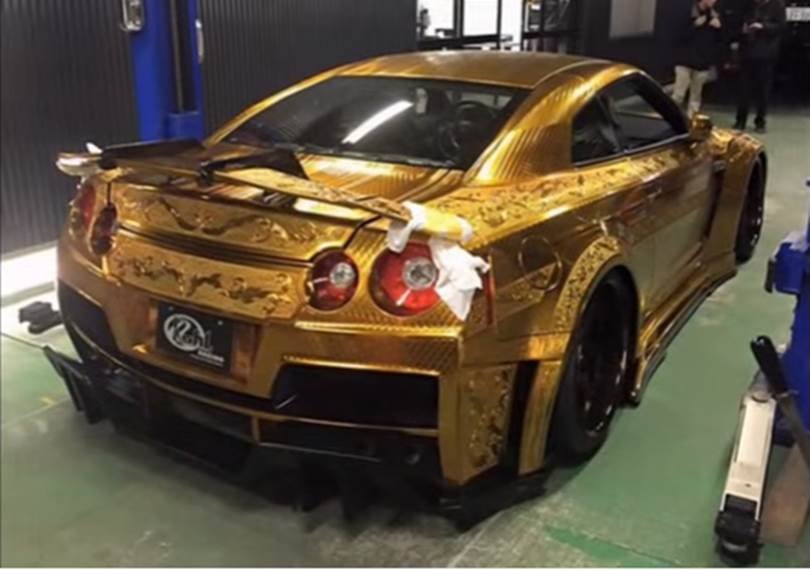Nissan Gold car, Gold car Nissan, Nissan Godzilla Gold Car, Nissan Godzila Car, Automechanika Gold Car, Nissan R35 GT-R, Nissan R35 GT-R Gold Car, Nissan Gold car Godzila, Nissan Gold Car Automechanika, Nissan Golden Car Edition, Gold Car Nissan Dubai