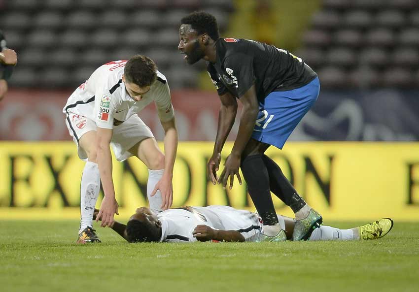 Patrick Ekeng deaths, Patrick Ekeng photos, Cameroon midfielder, Patrick Ekeng, footballer died in live match, death in live match