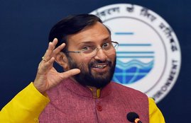 Prakash Javadekar, rss, hrd minister, hrd ministry, प्रकाश जावड़ेकर, Prakash Javadekar meets rss, शिक्षा नीति, Prakash Javadekar rss meeting, javadekar rss, rss javadekar, education policy, national education policy, sangh inputs, new education policy, sangh inputs in education policy, indian express news, india news, hrd news, education news, india news