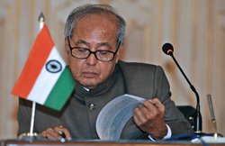 NEET को स्‍थगित करने सम्‍बंधी विधेयक पर हस्‍ताक्षर से पहले राष्‍ट्रपति ने सरकार से मांगी सफाई