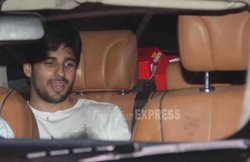 आलिया भट्ट से ब्रेकअप की खबरों के बीच मिस्ट्री गर्ल के साथ दिखाई दिए सिद्धार्थ मल्होत्रा!