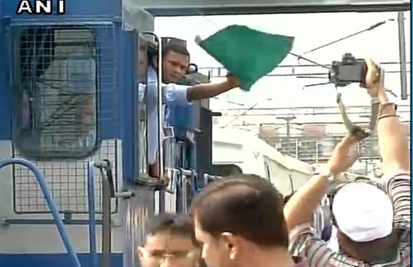 faizabad express, faizabad express deralied, train derailed, train accident, train train no 14206"