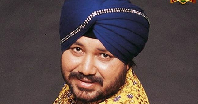 गैर कानूनी तरीके से लोगों को विदेश ले जाने के मामले में अदालत में पेश हुए दलेर मेंहदी