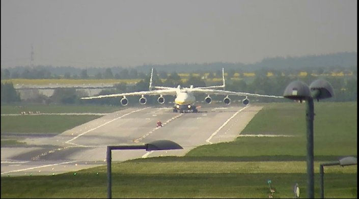 world largest plane, Antonov, antonov an-225, world biggest airoplane, world biggest aircraft