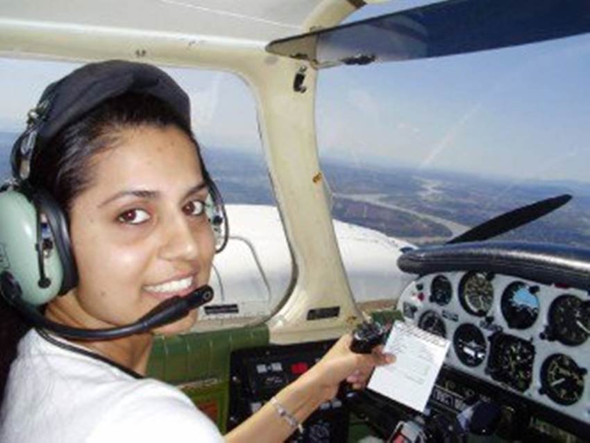 ayesha aziz, youngest pilot, youngest female pilot, youngest teen pilot ayesha aziz, ayesha aziz pilot, ayesha aziz latest news, ayesha aziz photos,