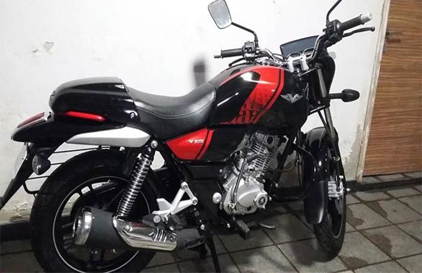 aamir khan, aamir khan bike, aamir khan bajaj v bike, bajaj v bike, bajaj v15, bajaj v15 price, bajaj v15 images, bajaj v bike aamir khan, bajaj v bike price, bajaj v bike images, bajaj v bike photo, bajaj v bike images, bajaj v bike price in india, bajaj v bike specification, Rajiv Bajaj, Rajiv Bajaj aamir khan, Rajiv Bajaj v15