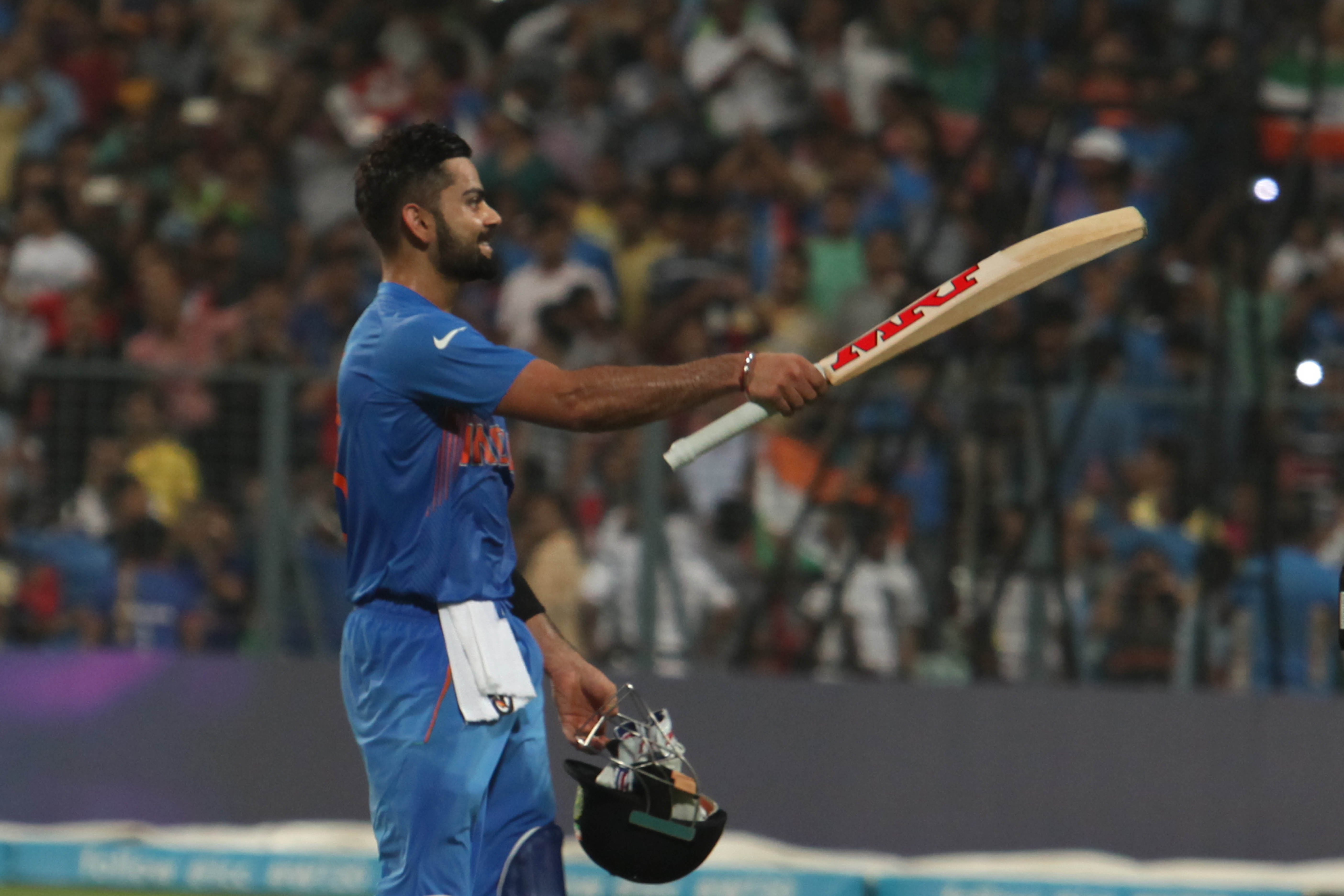Virat Kohli, AB de Villiers, Virat Kohli AB de Villiers, Kohli De Villiers, Virat Kohli hundred, Kohli hundred, Hundred Kohli, AB de Villiers hundred, RCB vs GL, GL vs RCB, IPL 2016, 2016 IPL, Cricket