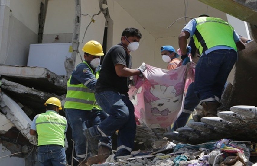 Ecuador earthquake, 72 year old man, rescued, after 13 days, magic after thirteen days in ecuador, world news