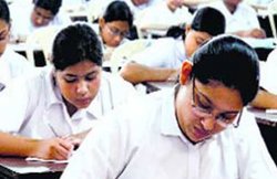 मैथ्स ने बिगाड़ा खेल: पिछली बार 1200 छात्र लाए थे 100/100 नंबर, इस बार कुल 257