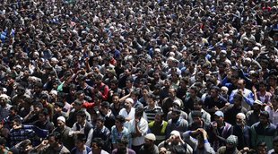kashmir encounter, Pulwama encounter, Hizbul Mujhahdeen, Hizbul Mujhahdeen militants killed, J&K protest, Srinagar Banihal train services, Jammu Kashmir encounter, militants, kashmir militants, kashmir militants killed, militants killed in Kashmir, encounter kashmir, terrorist encounter, terrorist killed Kashmir, Kashmir terrorist killed, Kashmir militants killed, army kills militants Kashmir, army kills terrorists, Indian army Kashmir, Kashmir news, India news