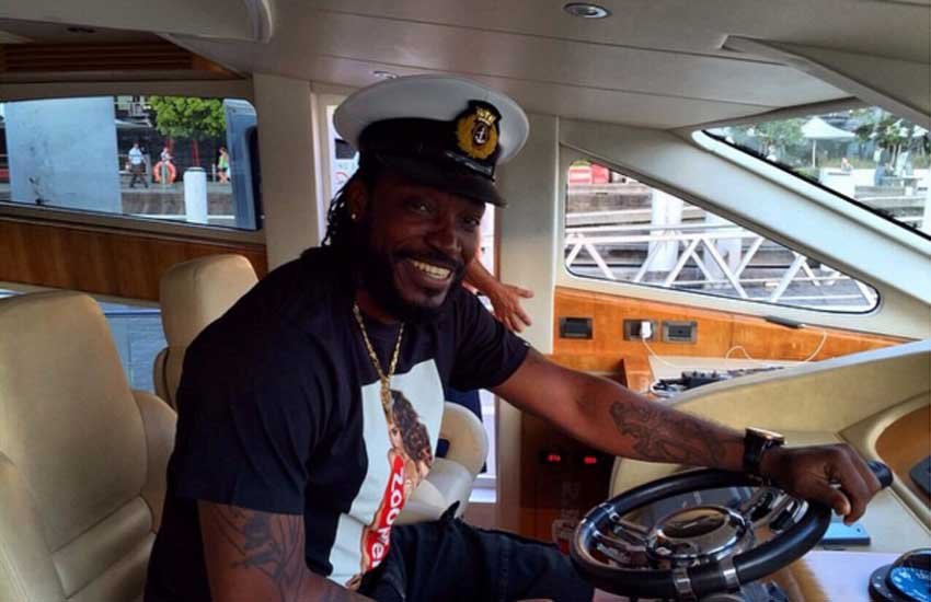 chris gayle drink, Chris Gayle Mel McLaughlin, gayle big bash league