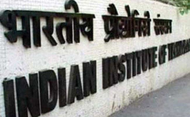 IIT व IIM में शिक्षकों की कमी पर संसदीय समिति ने जताई नाराजगी