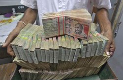 नकली नोटों का चलन रोकने के लिए आरबीआई ने जारी किए नए नोट, जानें क्‍या है बदलाव