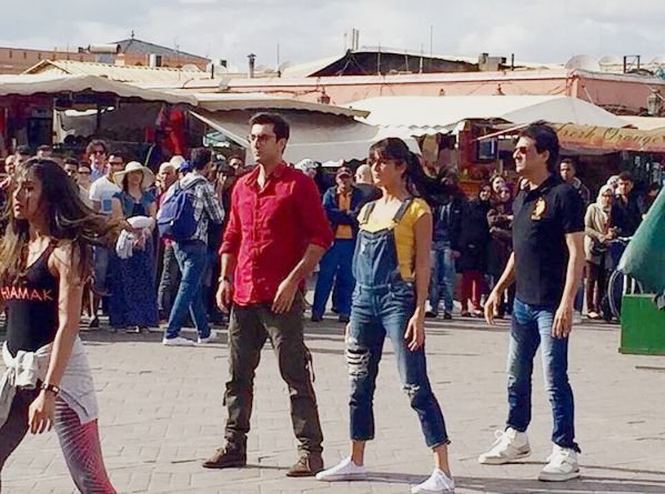 Katrina Kaif, Ranbir Kapoor, Jagga Jasoos, Ranbir Katrina, Watch: Ranbir Kapoor doesn't want to look at Katrina Kaif, Ranbir Kapoor doesn't want to look at Katrina Kaif