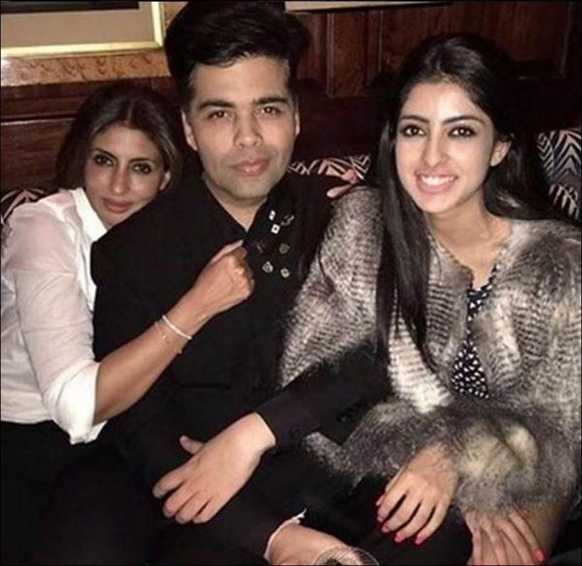 shah rukh khan, abram, karan johar, aryan khan, shah rukh khan son, shah rukh khan son pics, karan johar birthday pics, karan johar birthday pics, shweta bachchan, navya nanda, saif ali khan, kareena kapoor khan, kareena, saif kareena, saif kareena london pics, kareena karan johar, ranbir kapoor, sidharth malhotra, ranbir kapoor pics, entertainment news, entertainment, bollywood