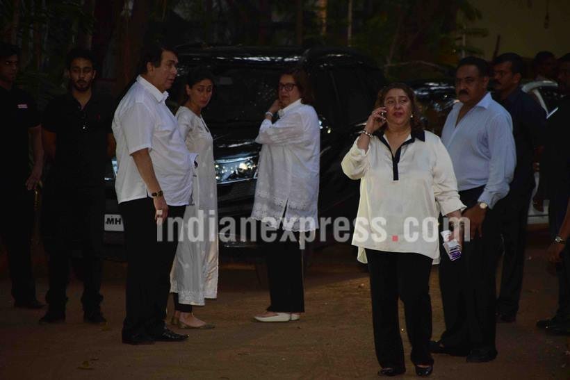 Kareena Kapoor, Karisma Kapoor, Kareena Kapoor latest news, Karisma Kapoor latest news, Kareena Karisma, Babita, Randhir Kapoor, Kareena Karisma photos, Kareena Kapoor Karisma Kapoor naani prayer meet photos, Barbara Shivdasani, Babita mother Barbara, Kareena Karisma photos, Kareena Kapoor pic, karisma kapoor pic, kareena karisma pics, kareena kapoor mother, kareena kapoor naani, karisma kapoor naani