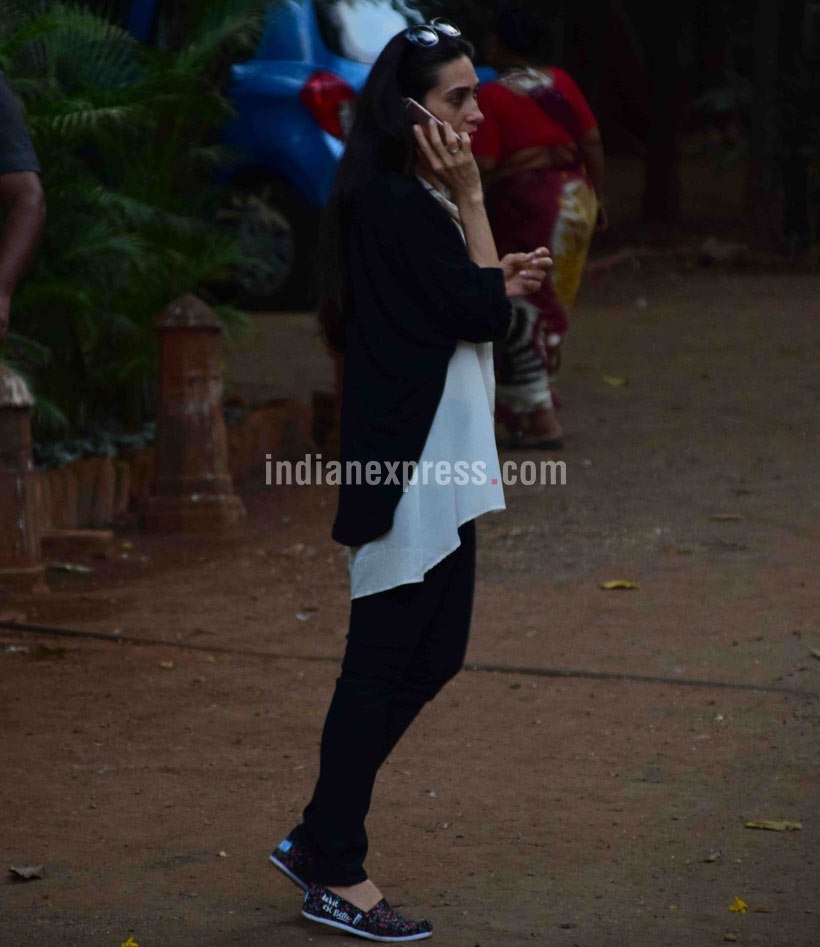 Kareena Kapoor, Karisma Kapoor, Kareena Kapoor latest news, Karisma Kapoor latest news, Kareena Karisma, Babita, Randhir Kapoor, Kareena Karisma photos, Kareena Kapoor Karisma Kapoor naani prayer meet photos, Barbara Shivdasani, Babita mother Barbara, Kareena Karisma photos, Kareena Kapoor pic, karisma kapoor pic, kareena karisma pics, kareena kapoor mother, kareena kapoor naani, karisma kapoor naani