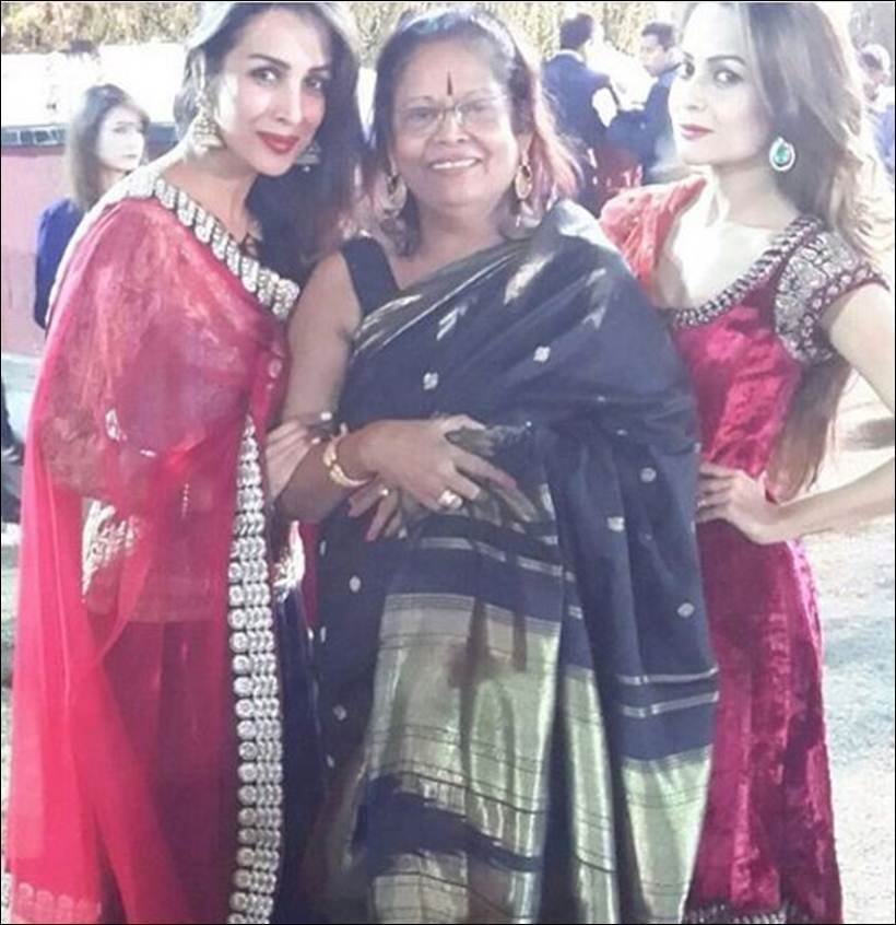 Mothers Day, happy mothers day, Preity Zinta, Bipasha Basu mom, Bipasha Basu, Twinkle Khanna, Preity Zinta mom, Madhuri dixit, mothers day wishes, jacqueline fernandez, bollywood actress moms, entertainment photos