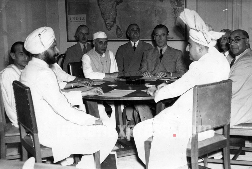 jawaharlal nehru, nehru, nehru gandhi, nehru first prime minister, nehru gandhi photos, nehru edwina photos, nehru indira gandhi photos, nehru mountbattten photos, nehru rare photos, nehru death anniversary, jawaharlal nehru rare pics, india news, nehru historic photos, nehru news, latest news