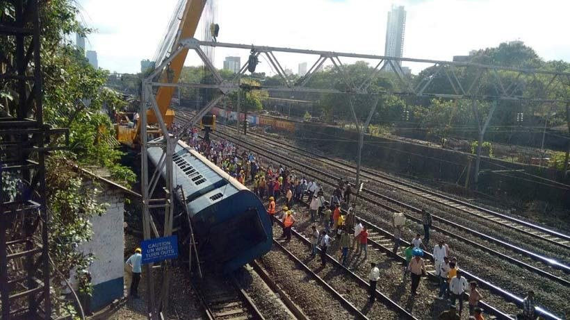 mumbai, mumbai local Train news, mumbai train, mumbai local trains, mumbai local late, mumbai local derailed, mumbai train derail, Mumbai suburban train network, Western Railways, Mumbai Western Railways, Mumbai suburban train network news, mumbai local train derail, indian railway, irctc, mumbai news, national news, india News