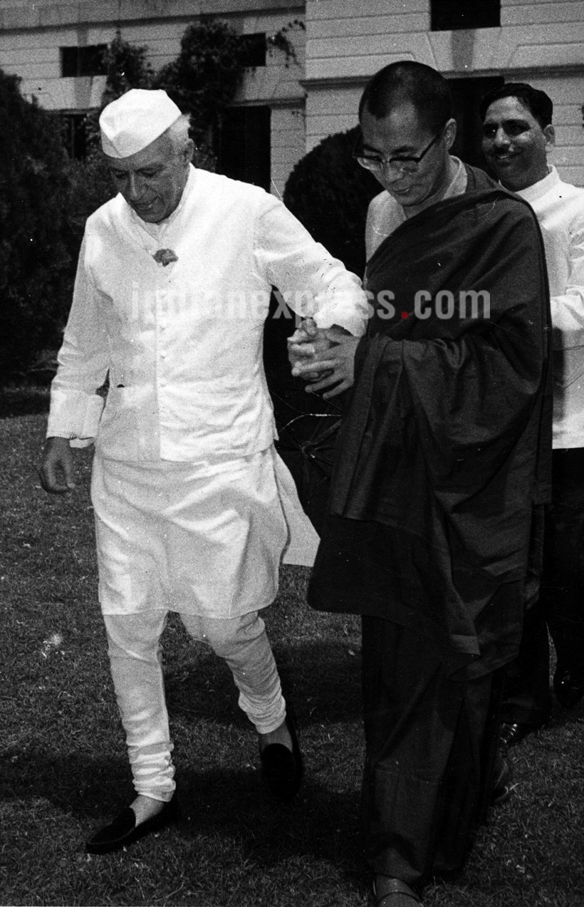 jawaharlal nehru, nehru, nehru gandhi, nehru first prime minister, nehru gandhi photos, nehru edwina photos, nehru indira gandhi photos, nehru mountbattten photos, nehru rare photos, nehru death anniversary, jawaharlal nehru rare pics, india news, nehru historic photos, nehru news, latest news