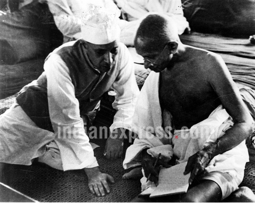 jawaharlal nehru, nehru, nehru gandhi, nehru first prime minister, nehru gandhi photos, nehru edwina photos, nehru indira gandhi photos, nehru mountbattten photos, nehru rare photos, nehru death anniversary, jawaharlal nehru rare pics, india news, nehru historic photos, nehru news, latest news