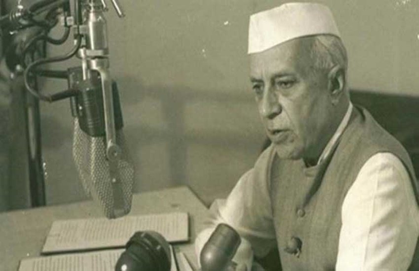 jawaharlal nehru, pt. nehru, rajasthan, rajasthan school tex book, history, saffronisation of education, bjp, congress, vasundhra raje, rajasthan bjp, history, राजस्थान, बीजेपी, कांग्रेस, जवाहर लाल नेहरू, वसुंधरा राजे, इतिहास, शिक्षा का भगवाकरण, भगवाकरण,