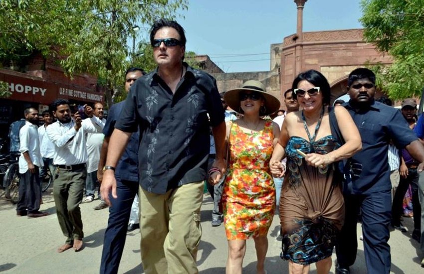 preity zinta, preity zinta pics, preity zinta husband, gene goodenough, preity zinta taj mahal, preity zinta gene goodenough taj mahal pics, preity gene pics, preity zinta marriage photos, gene goodenough marriage photos, preity zinta Taj mahal pics, preity zinta Agra pics, preity zinta latest news, preity zinta photo, Entertainment News