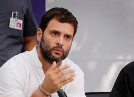 ‘किसान मर रहे हैं लेकिन मोदी सरकार इंडिया गेट पर B’town सितारों के साथ नाच-गाने में मस्त है’