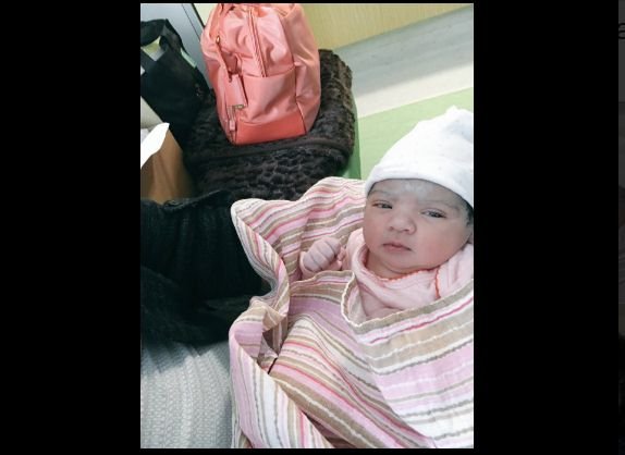 suresh raina, raina, suresh raina daughter, raina daughter, suresh raina daughter images, raina daughter photos, garcia, garcia images, suresh raina wife raina images, cricket