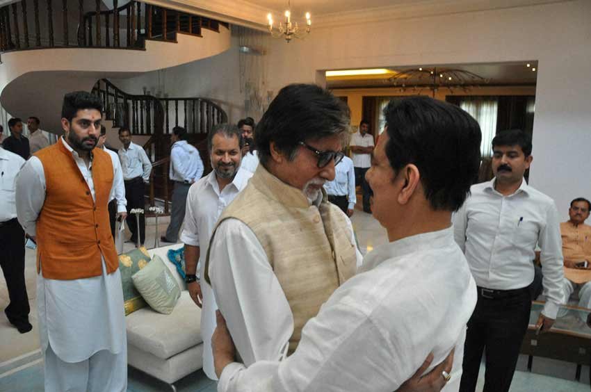 subroto roy, subroto roy mother, sahara chief subrata roy, amitabh bachchan, akhilesh yadav, raj babbar, four weeks parole to subrata roy, ashok roy choudhary, supreme court, sahara group, sahara india, india news