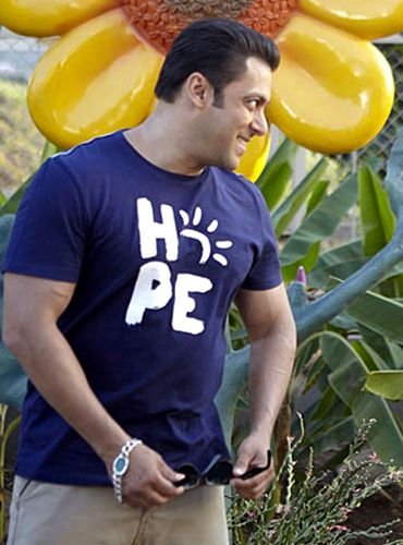 Salman khan, Umrao Jaan Rekha Ring, Shammi kapoor jacket, priynaka chopra Christian Louboutin Heels, Bollywood Starts items, Madhuri Dixit, Amir khan bat, salman khan towel