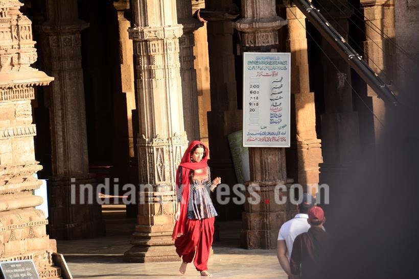 Shraddha Kapoor, Ok Jaanu's shoot , Aditya Roy Kapur, Ok Jaanu, Ok Jaanu cast, Ok Jaanu pics, Shraddha Kapoor film, Shraddha Kapoor photos, Shraddha Kapoor upcoming film, entertainment photos