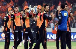 IPL 2016: SRH ने मुंबई को 85 रनों से हराया