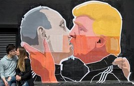 donald trump, vladimir putin, trump kisses putin, putin kisses trump, trump loves putin, wall art denmark, us elections 2016, elections 2016, presidential elections, russia us relations, russia us ties, russia us