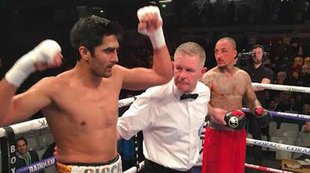 Vijender Singh, PRO BOXING, Professional boxing, Matiouze Royer, Copper Box, Indian boxer, BhiwaniBoxing latest, Boxing news
