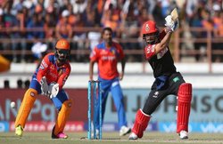 IPL 2016, RCB vs GL: बेंगलुरु के आगे लायंस ने टेके घुटने, 144 रनों से दी मात