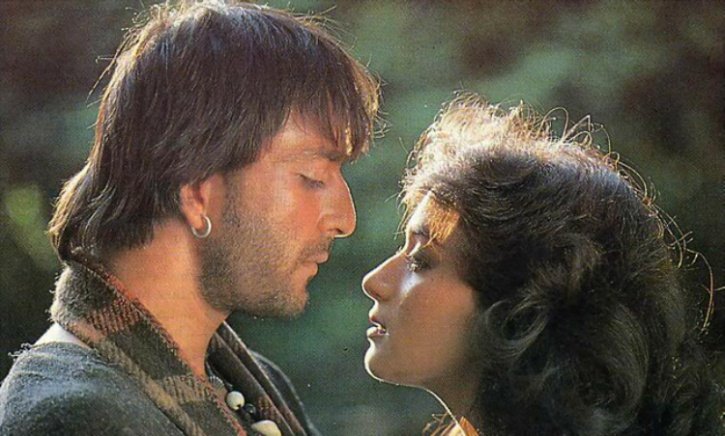 sanjay dutt,Madhuri Dixit,sanjay dutt biopic,rajkumar hirani,sanjay dutt madhuri dixit,sanjay dutt madhuri dixit relationship,sanjay dutt girlfriend,sanjay dutt madhuri dixit movies,Sanjay dutt upcoming movie,rajkumar hirani movie on sanjay dutt