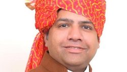 महिलाओं से बदसलूकी, AAP विधायक दिनेश मोहनिया पर मामला दर्ज