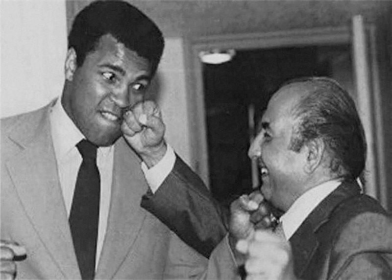 Muhammad ALi, boxing, boxing muhammad ali, Muhammad ALi greatest match, boxer Muhammad Ali, Muhammad Ali news, Muhammad Ali sports, Muhammad Ali die, Muhammad Ali death, Muhammad Ali fight, Muhammad Ali boxer, Muhammad Ali boxing, Muhammad Ali records, Muhammad Ali career, Muhammad Ali health, muhammad ali knockouts, muhammad ali best knockouts, Muhammad Ali news, muhammad ali rare pics, amitabh bachchan meet muhammad ali, indira gandhi meet muhammad ali, muhammad ali meet md rafi, muhammad ali photos, muhammad ali pics, Boxing legend , Boxing legend Muhammad ALi, Ali death, Muhammad Ali pictures